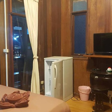 Smile Beach Boutique Resort Pantai Chao Lao Bagian luar foto