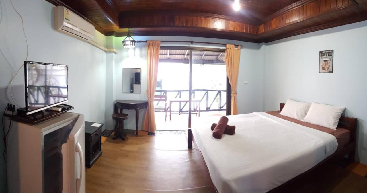 Smile Beach Boutique Resort Pantai Chao Lao Bagian luar foto
