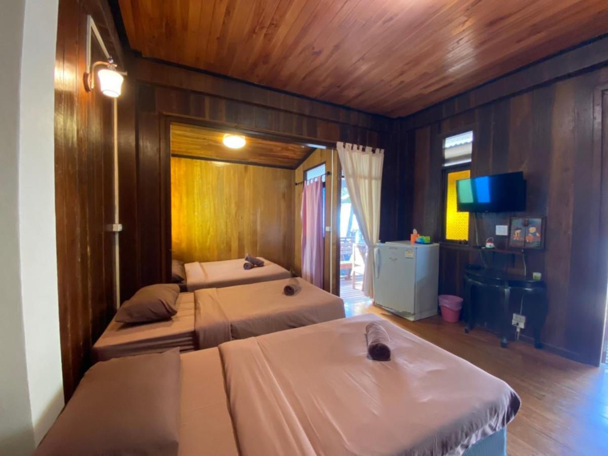 Smile Beach Boutique Resort Pantai Chao Lao Bagian luar foto