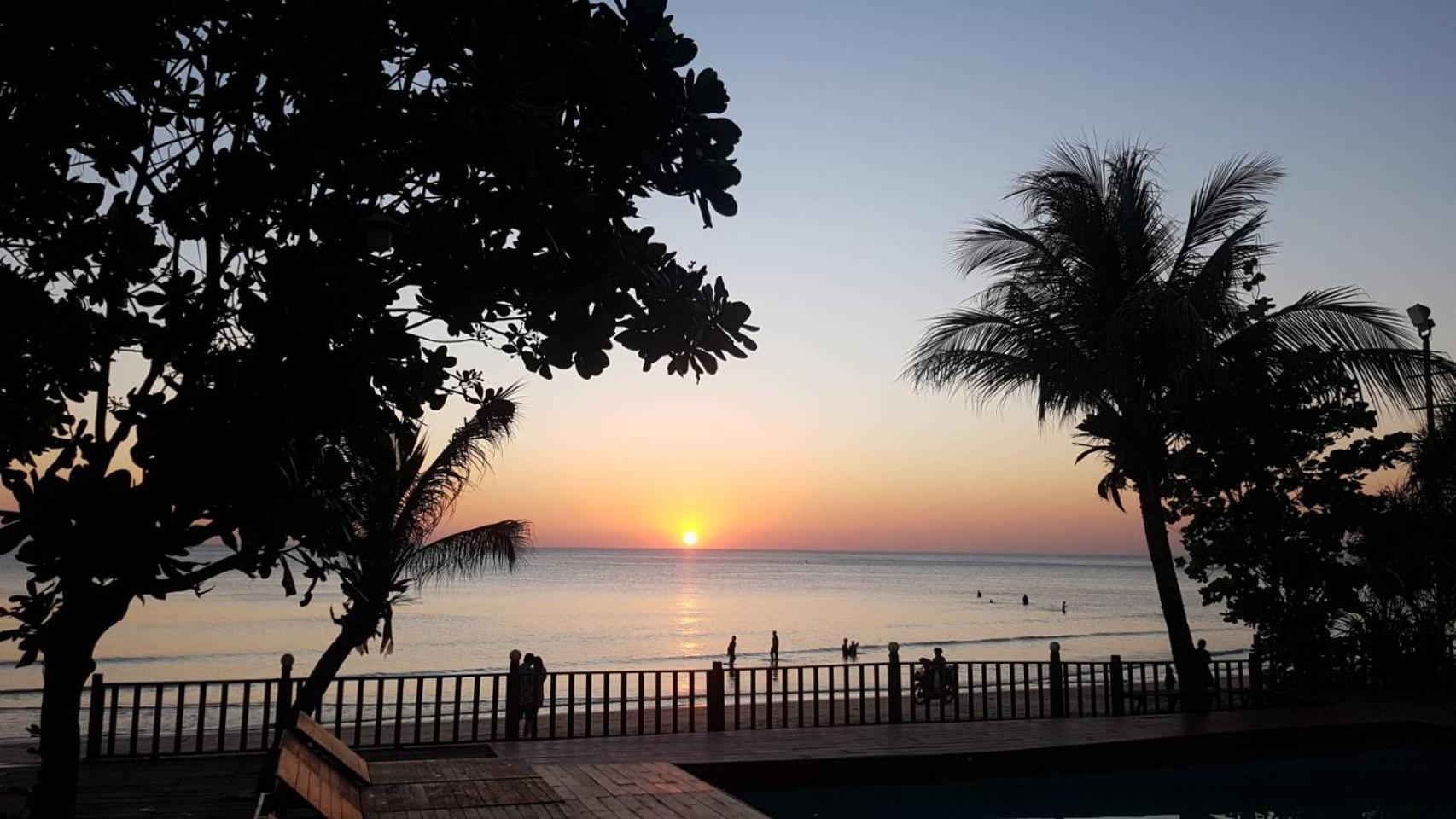 Smile Beach Boutique Resort Pantai Chao Lao Bagian luar foto